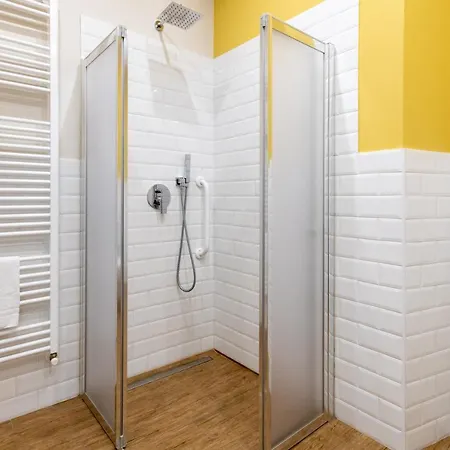 Ferienhaus Aqualago A Verbania